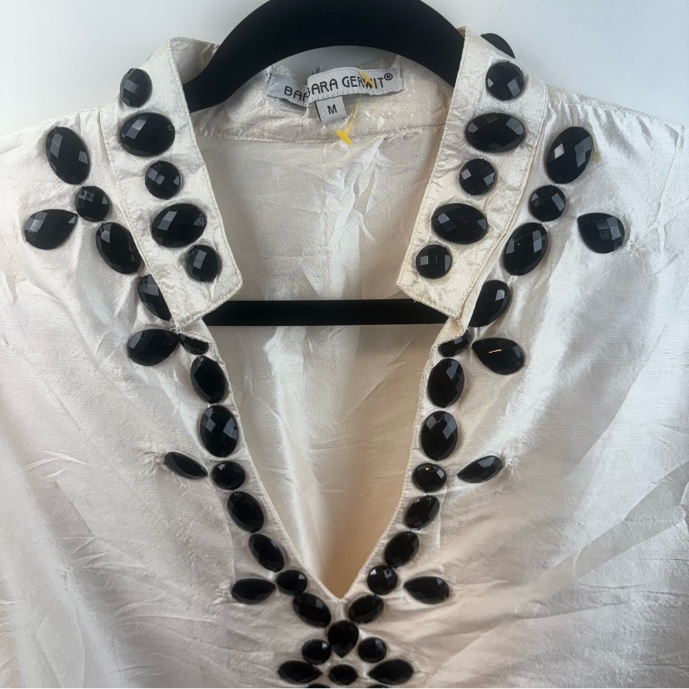 Barbara Gerwit Blouse . SILK 100% Silk. Size medium. Cream with black Beads